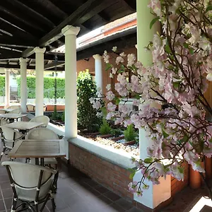 Casa Emmaus Hostel