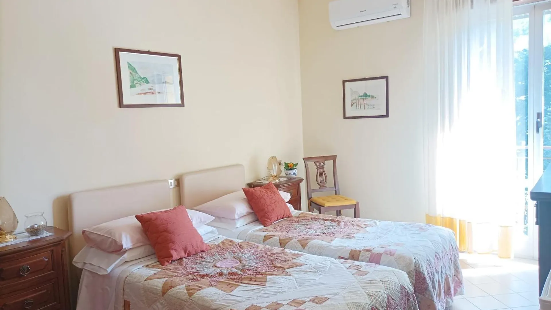 Bed And Breakfast Da Pio Castello  Couette-café Castello (Varese)
