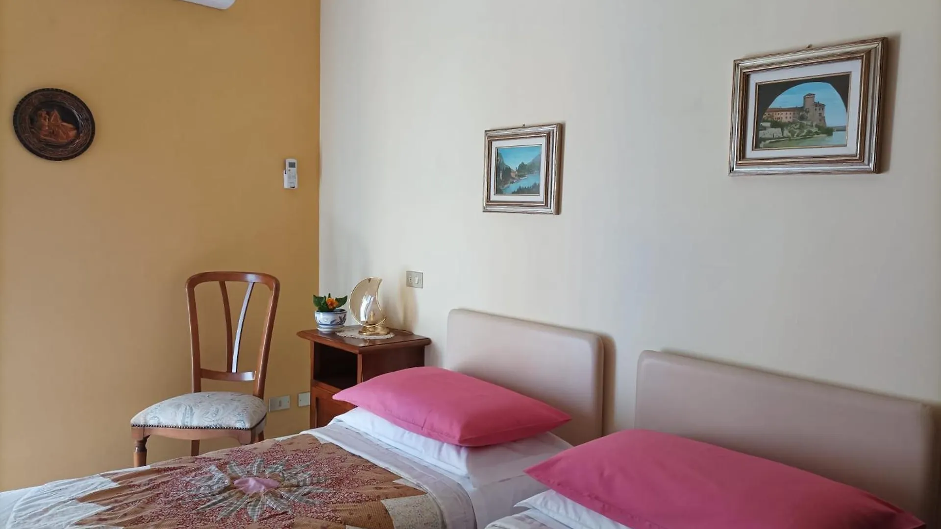 Bed And Breakfast Da Pio Castello  0*, Castello (Varese) Italy
